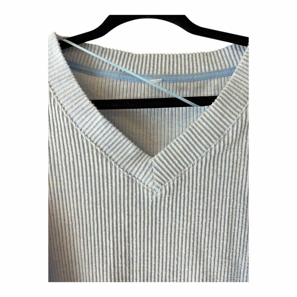 ALO Yoga Light Blue Ribbed V-Neck Sweater - Picture 7 of 7